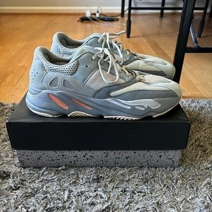 Yeezy boost 700 inertia men’s size 11